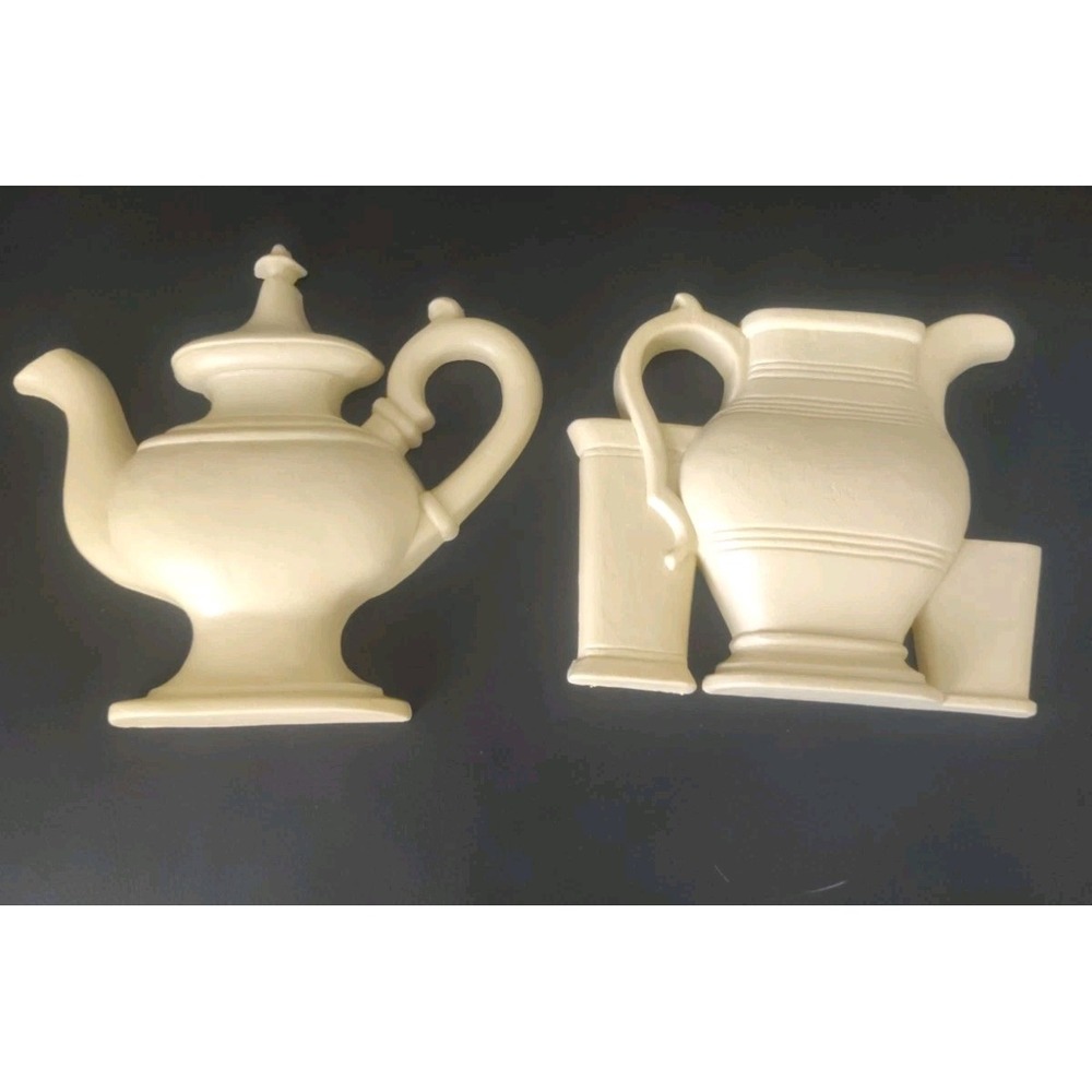 Burwood Company Plastic Teapot/Vase Wall Hanging Deco 1968 Vintage 2 Pcs